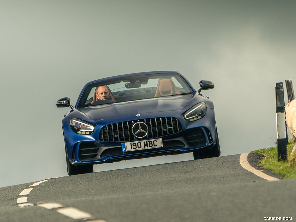 2020 Mercedes-AMG GT R Roadster (UK-Spec) - Front