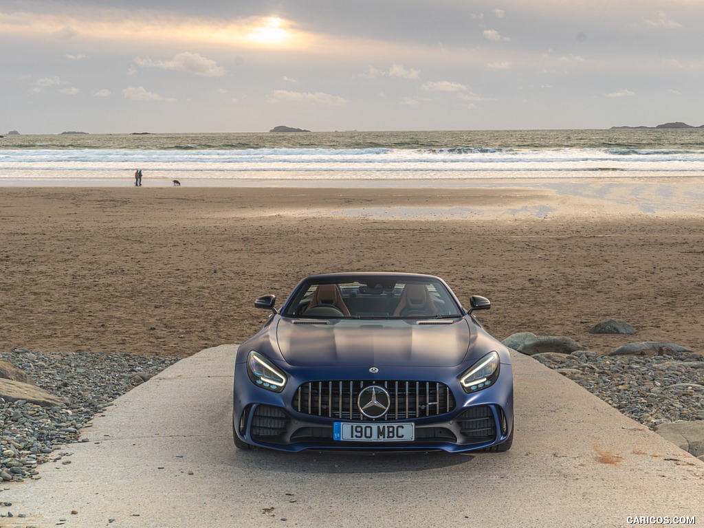 2020 Mercedes-AMG GT R Roadster (UK-Spec) - Front