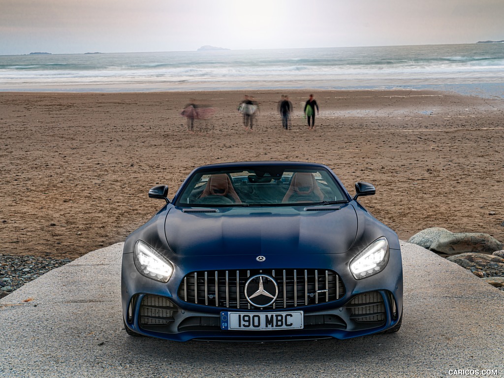 2020 Mercedes-AMG GT R Roadster (UK-Spec) - Front