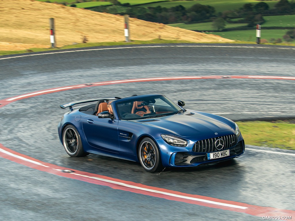 2020 Mercedes-AMG GT R Roadster (UK-Spec) - Front Three-Quarter