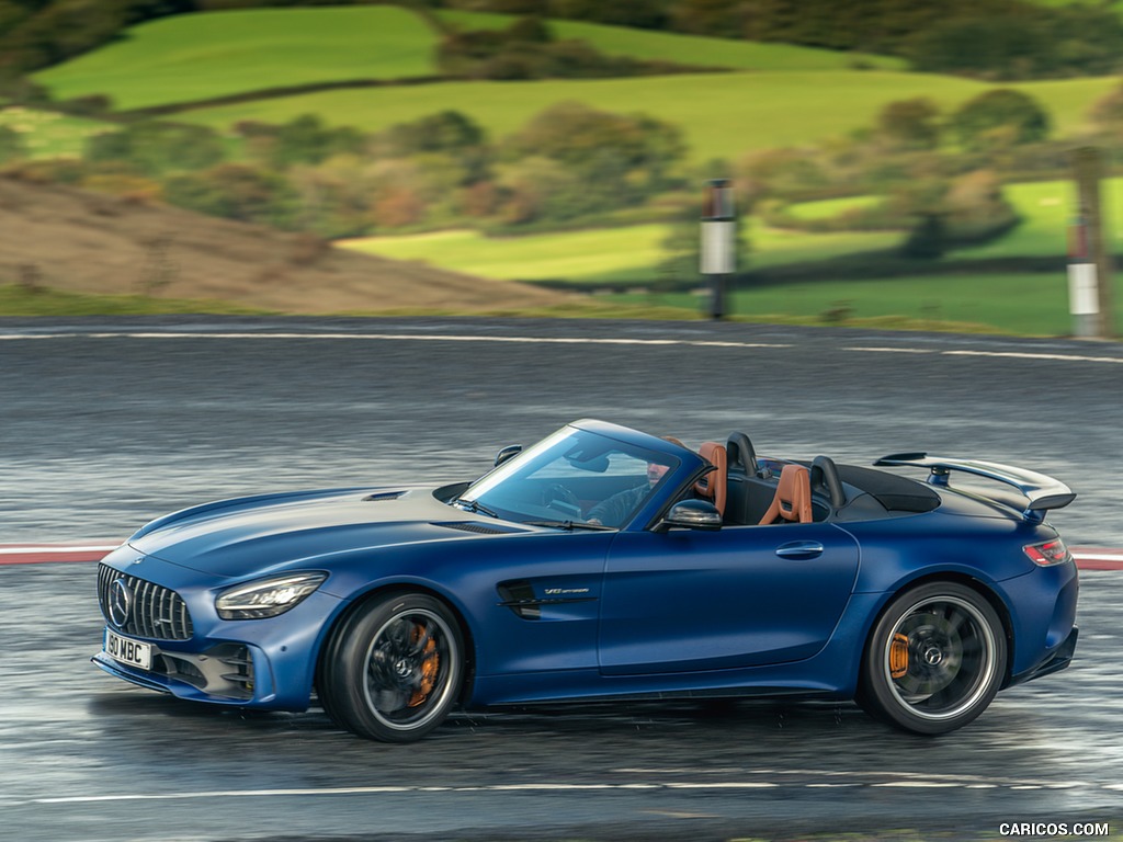 2020 Mercedes-AMG GT R Roadster (UK-Spec) - Front Three-Quarter