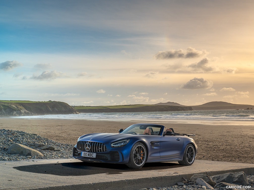 2020 Mercedes-AMG GT R Roadster (UK-Spec) - Front Three-Quarter