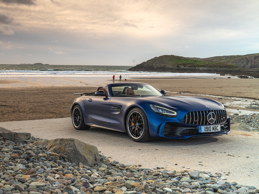 2020 Mercedes-AMG GT R Roadster (UK-Spec) - Front Three-Quarter