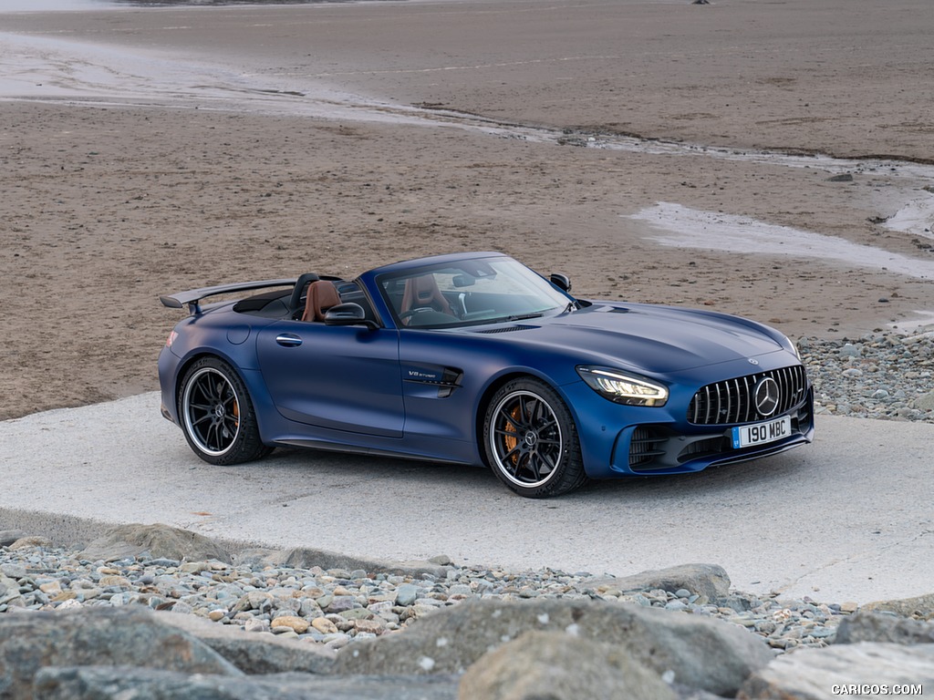 2020 Mercedes-AMG GT R Roadster (UK-Spec) - Front Three-Quarter