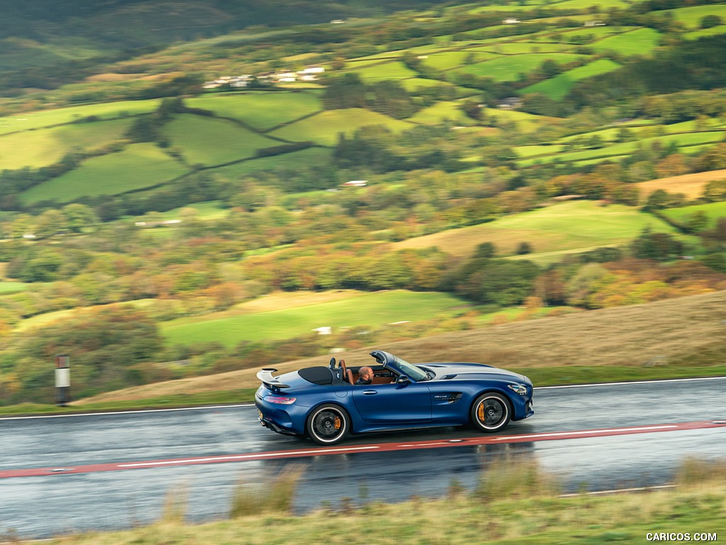 2020 Mercedes-AMG GT R Roadster (UK-Spec) - Side