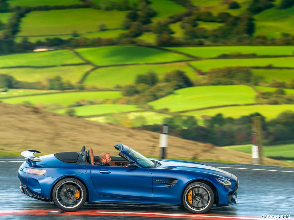 2020 Mercedes-AMG GT R Roadster (UK-Spec) - Side