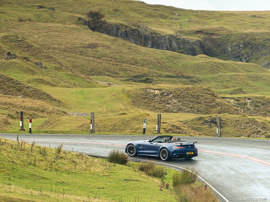 2020 Mercedes-AMG GT R Roadster (UK-Spec) - Side