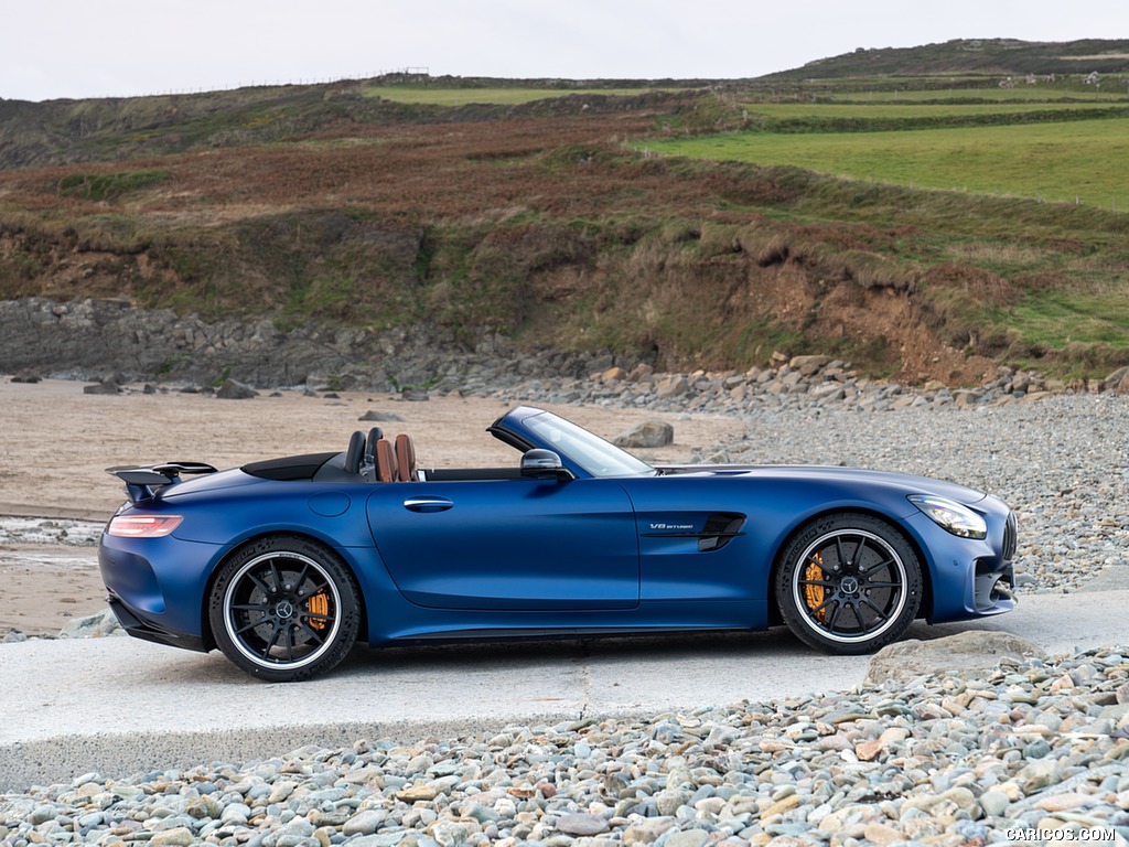 2020 Mercedes-AMG GT R Roadster (UK-Spec) - Side