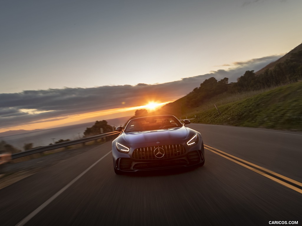 2020 Mercedes-AMG GT R Roadster (US-Spec) - Front