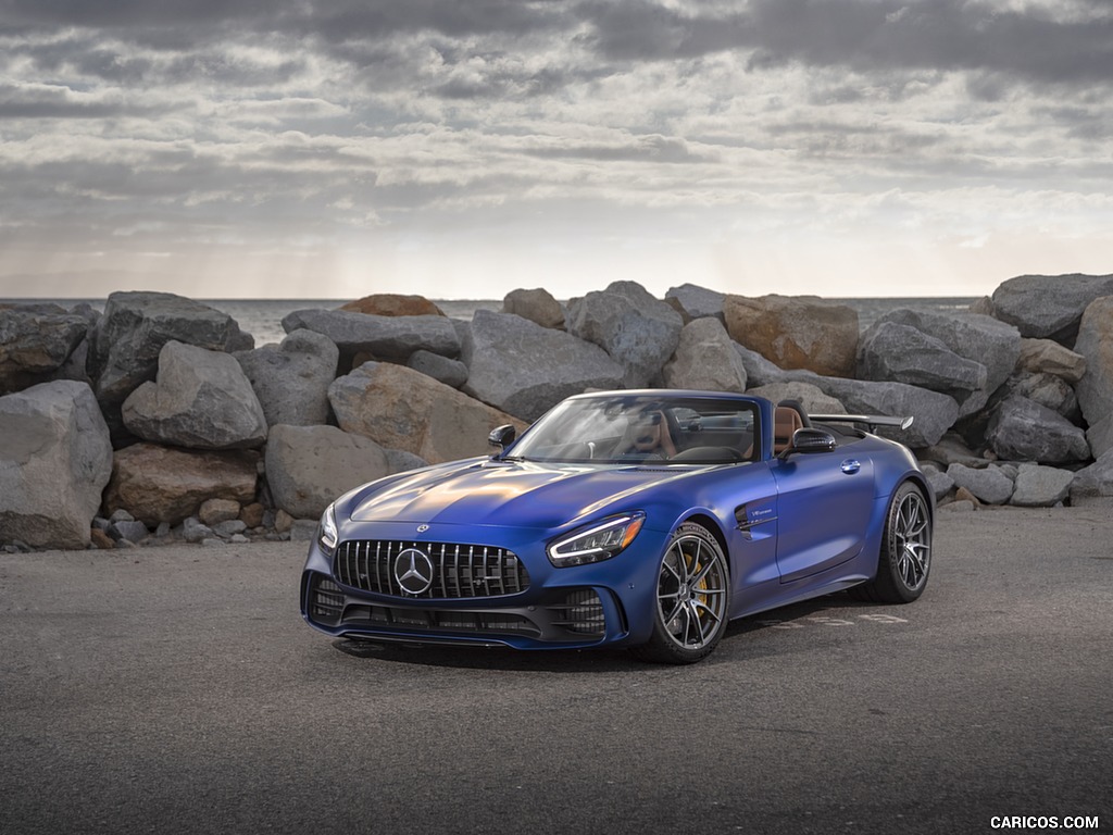 2020 Mercedes-AMG GT R Roadster (US-Spec) - Front Three-Quarter