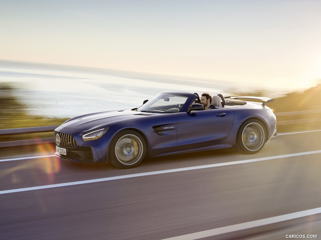 2020 Mercedes-AMG GT R Roadster - Side