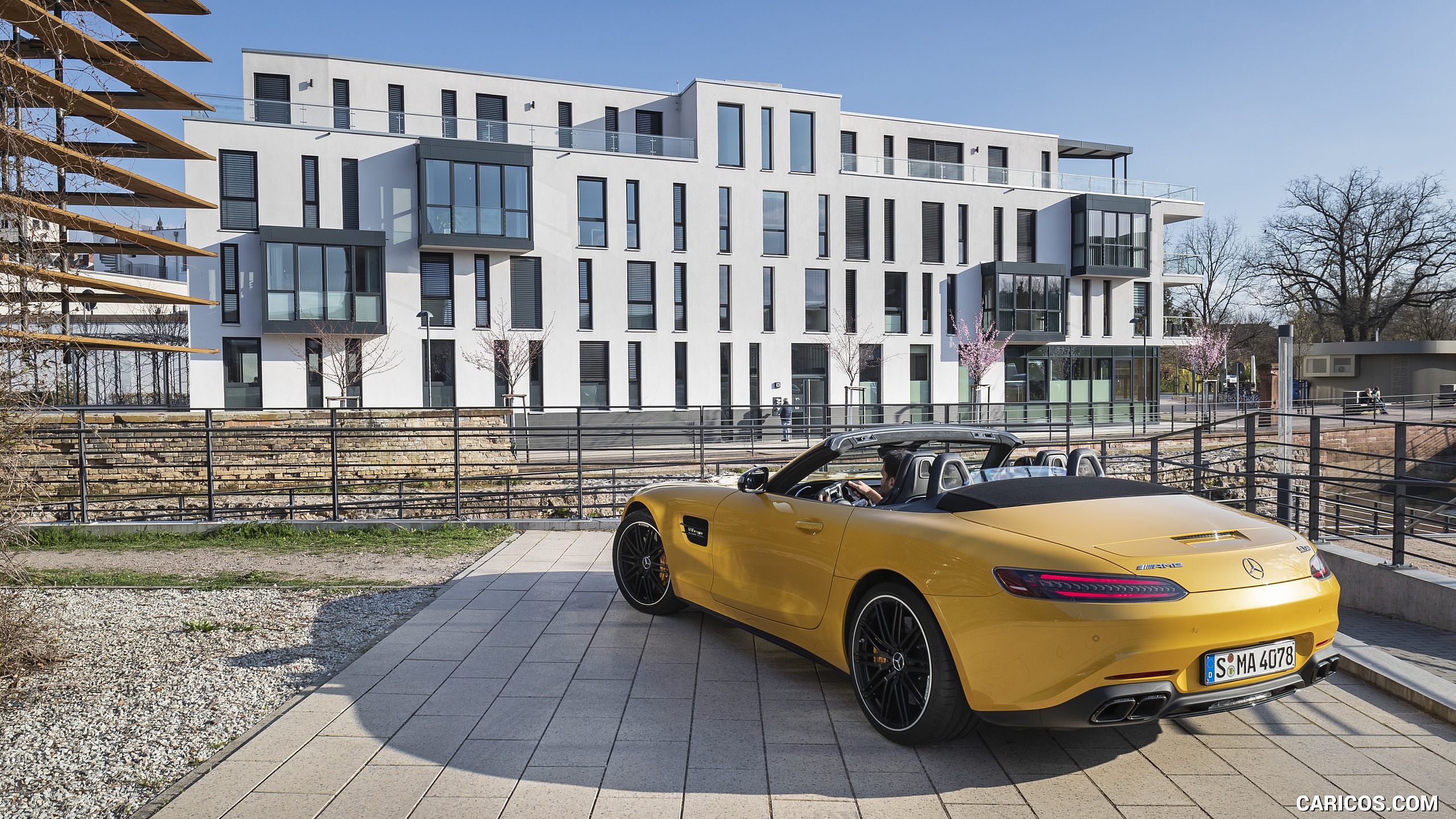 2020 Mercedes-AMG GT S Roadster (Color: AMG Solarbeam) - Rear Three-Quarter, #94 of 328