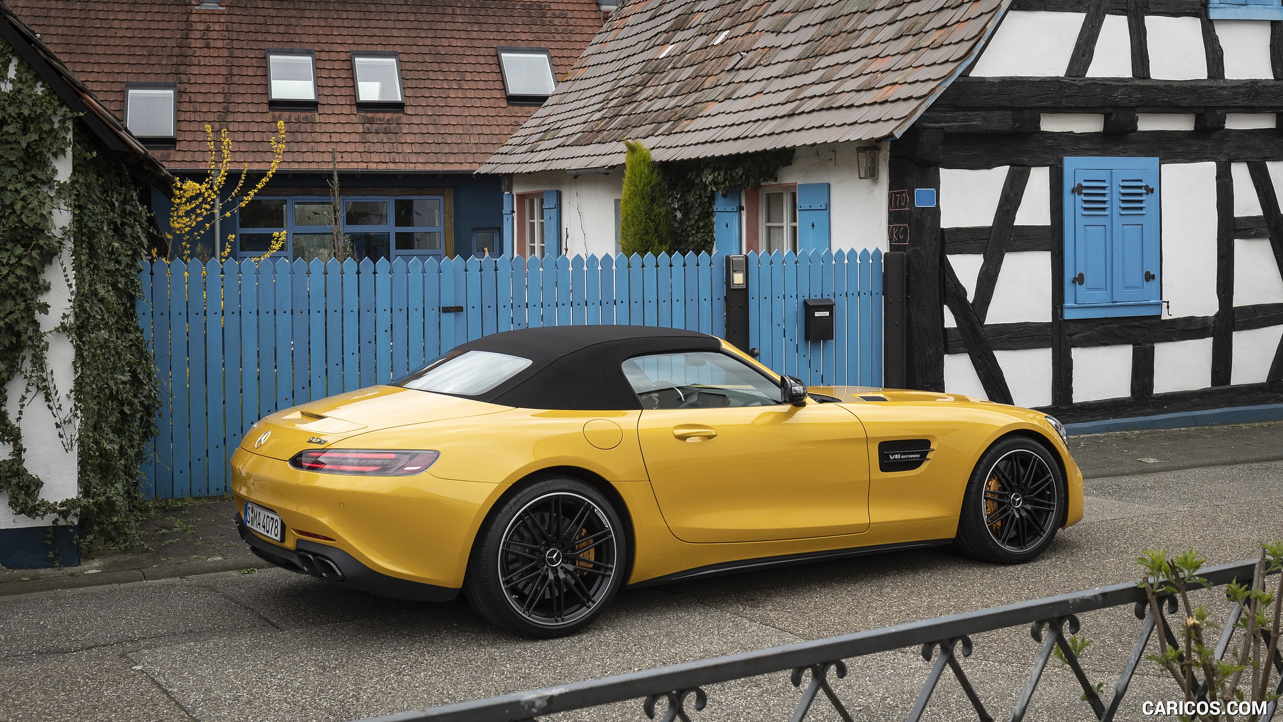 2020 Mercedes-AMG GT S Roadster (Color: AMG Solarbeam) - Rear Three-Quarter, #95 of 328