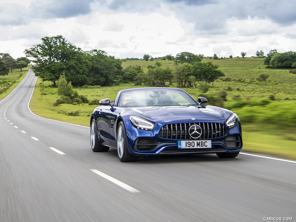 2020 Mercedes-AMG GT S Roadster (UK-Spec) - Front