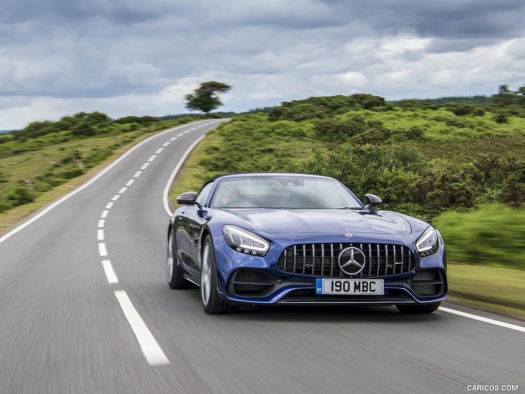 2020 Mercedes-AMG GT S Roadster (UK-Spec) - Front