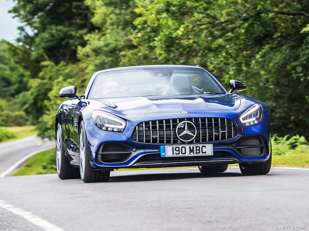 2020 Mercedes-AMG GT S Roadster (UK-Spec) - Front