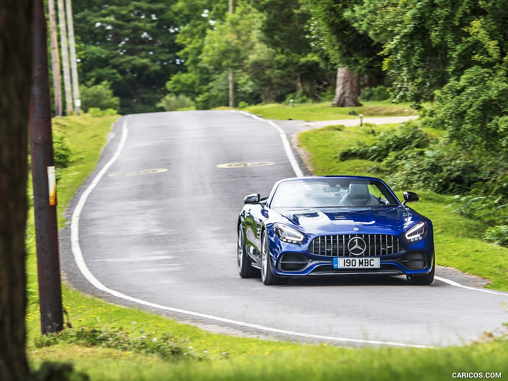 2020 Mercedes-AMG GT S Roadster (UK-Spec) - Front