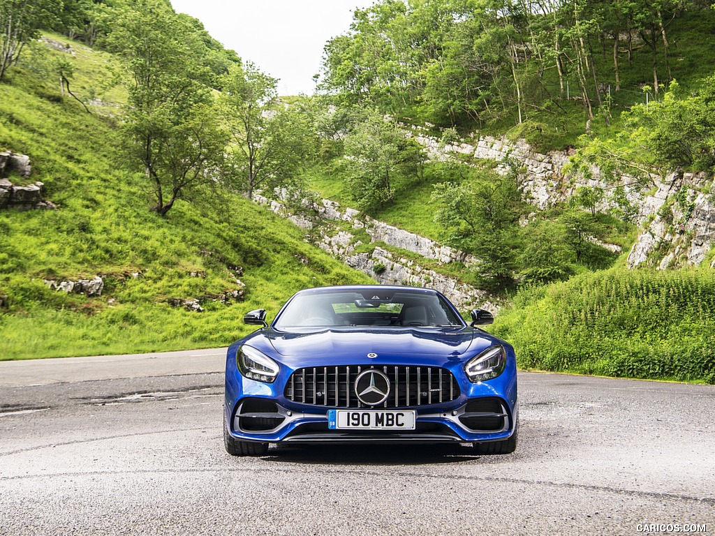 2020 Mercedes-AMG GT S Roadster (UK-Spec) - Front