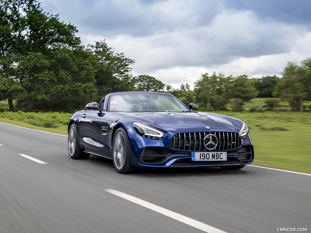 2020 Mercedes-AMG GT S Roadster (UK-Spec) - Front Three-Quarter