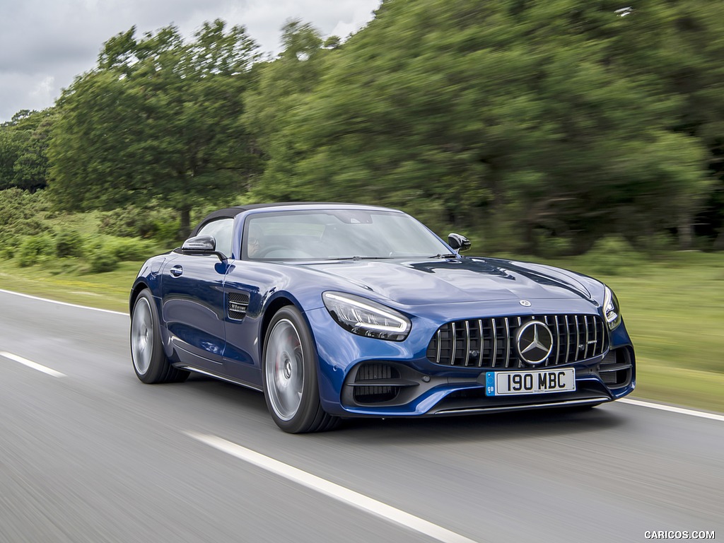 2020 Mercedes-AMG GT S Roadster (UK-Spec) - Front Three-Quarter