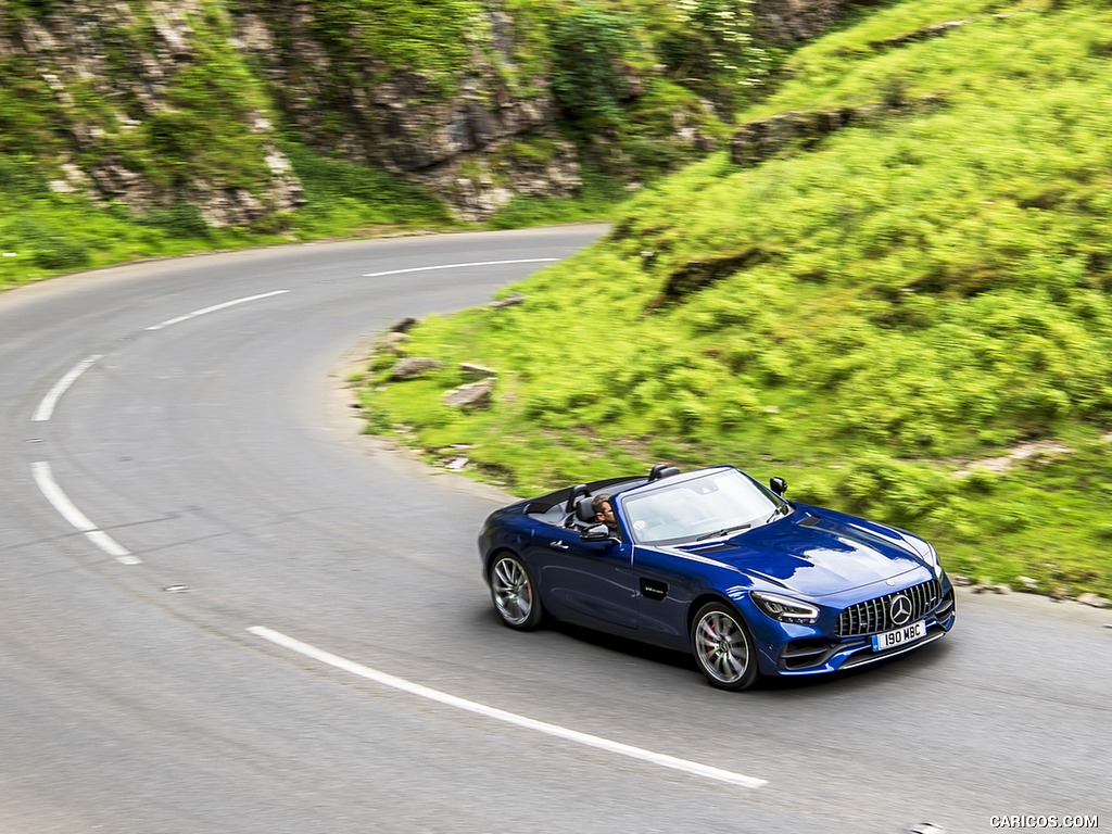 2020 Mercedes-AMG GT S Roadster (UK-Spec) - Front Three-Quarter