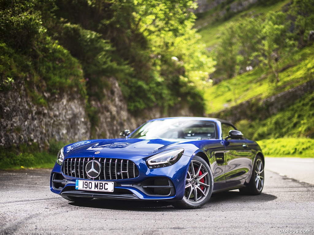 2020 Mercedes-AMG GT S Roadster (UK-Spec) - Front Three-Quarter