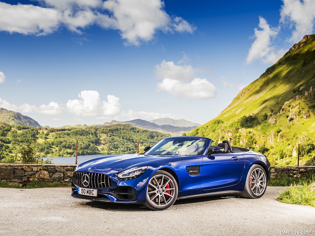 2020 Mercedes-AMG GT S Roadster (UK-Spec) - Front Three-Quarter