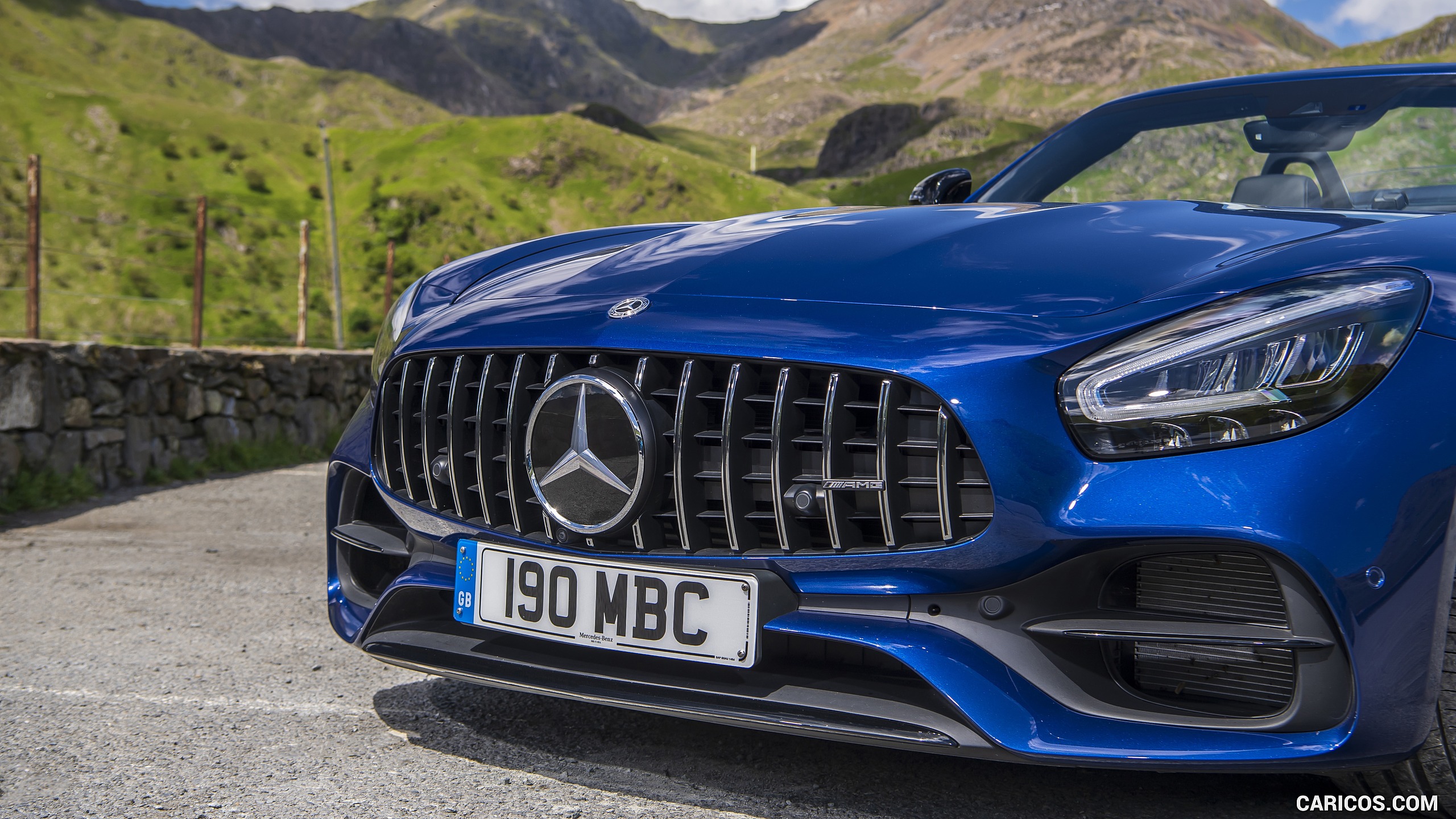 2020 Mercedes Amg Gt S Roadster Uk Spec Grille Caricos