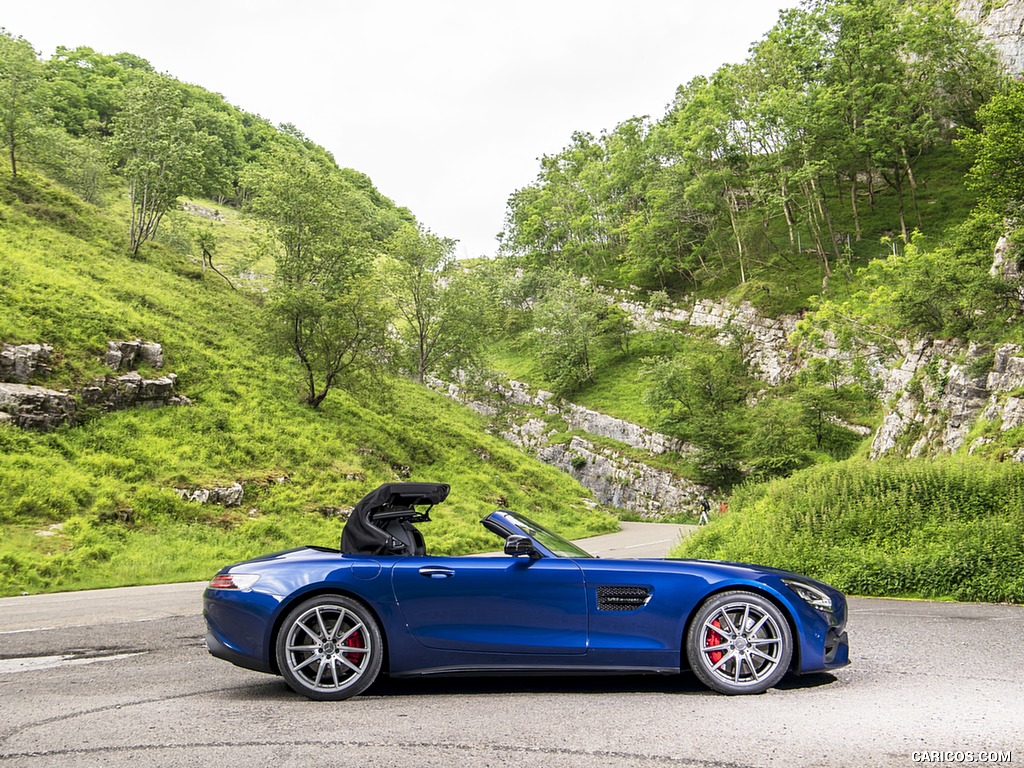 2020 Mercedes-AMG GT S Roadster (UK-Spec) - Side