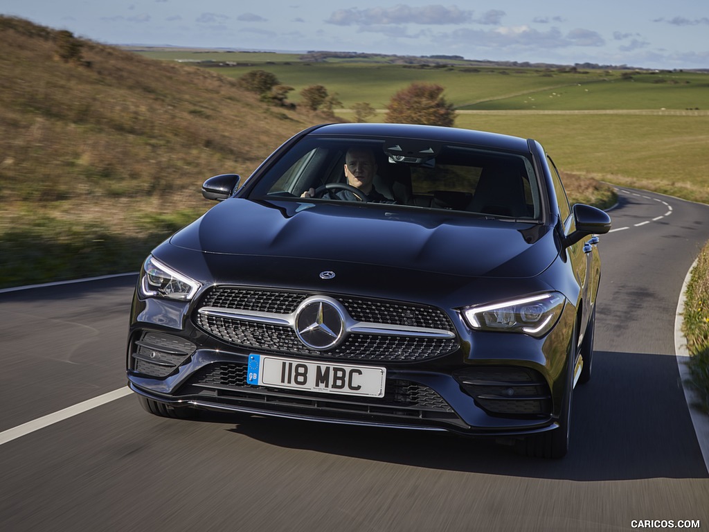 2020 Mercedes-Benz CLA 220 Shooting Brake (UK-Spec) - Front