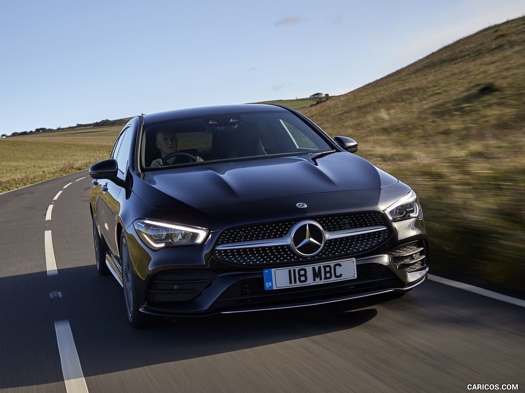 2020 Mercedes-Benz CLA 220 Shooting Brake (UK-Spec) - Front