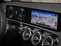 2020 Mercedes-Benz CLA 250 Coupe (US-Spec) - Central Console