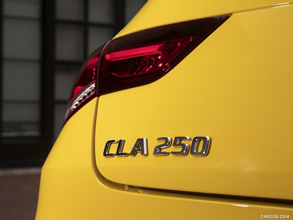 2020 Mercedes-Benz CLA 250 Coupe (US-Spec) - Badge