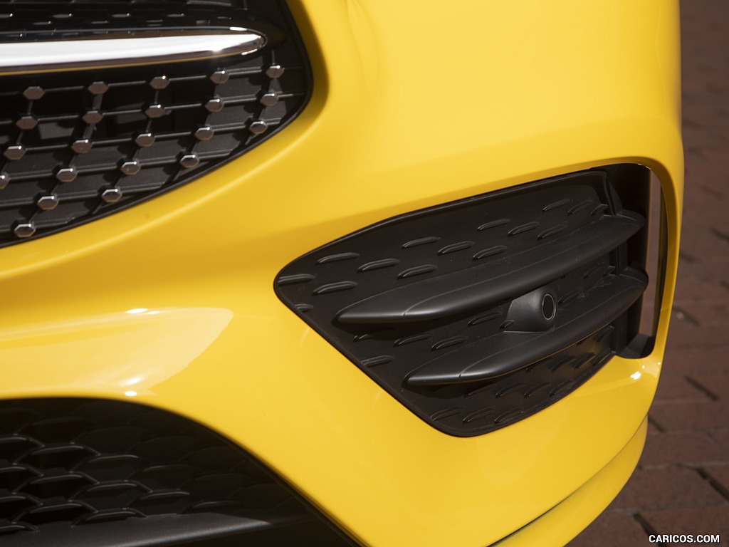 2020 Mercedes-Benz CLA 250 Coupe (US-Spec) - Detail