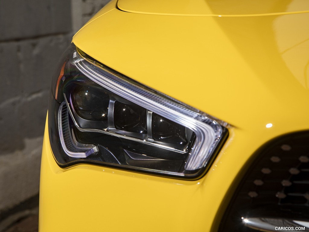 2020 Mercedes-Benz CLA 250 Coupe (US-Spec) - Headlight