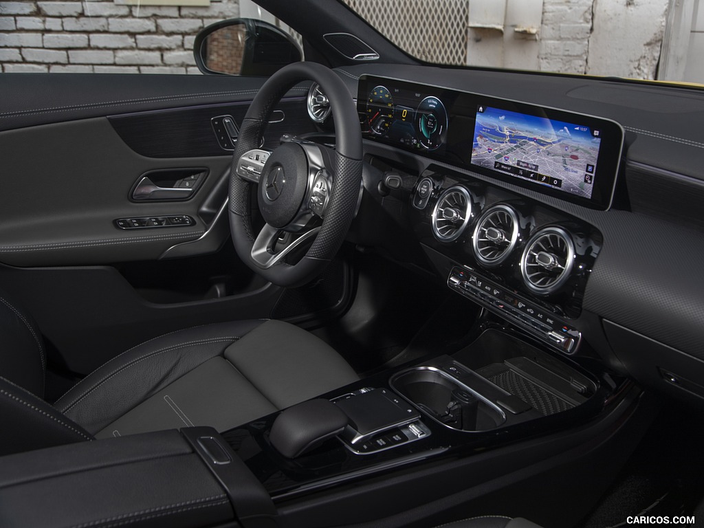 2020 Mercedes-Benz CLA 250 Coupe (US-Spec) - Interior