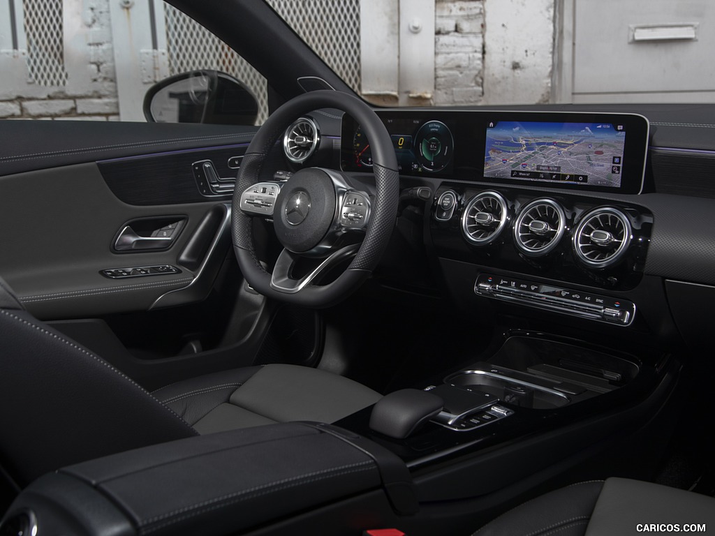 2020 Mercedes-Benz CLA 250 Coupe (US-Spec) - Interior