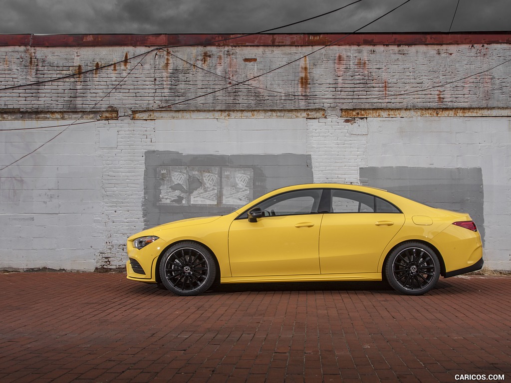 2020 Mercedes-Benz CLA 250 Coupe (US-Spec) - Side