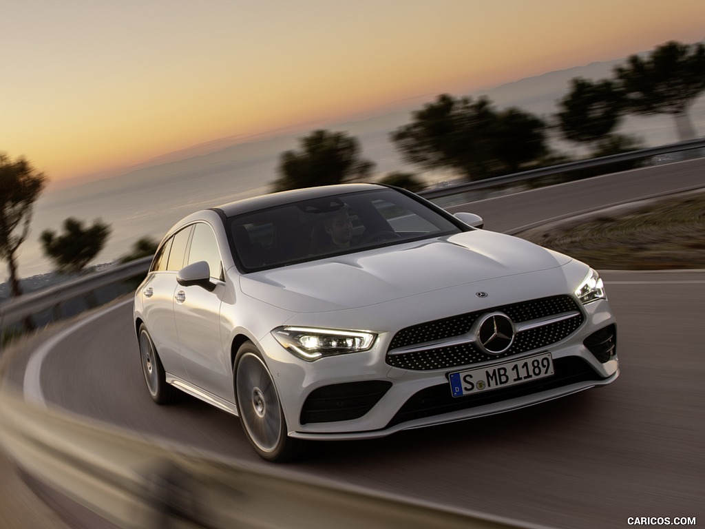 2020 Mercedes-Benz CLA Shooting Brake AMG-Line (Color: Digital White) - Front