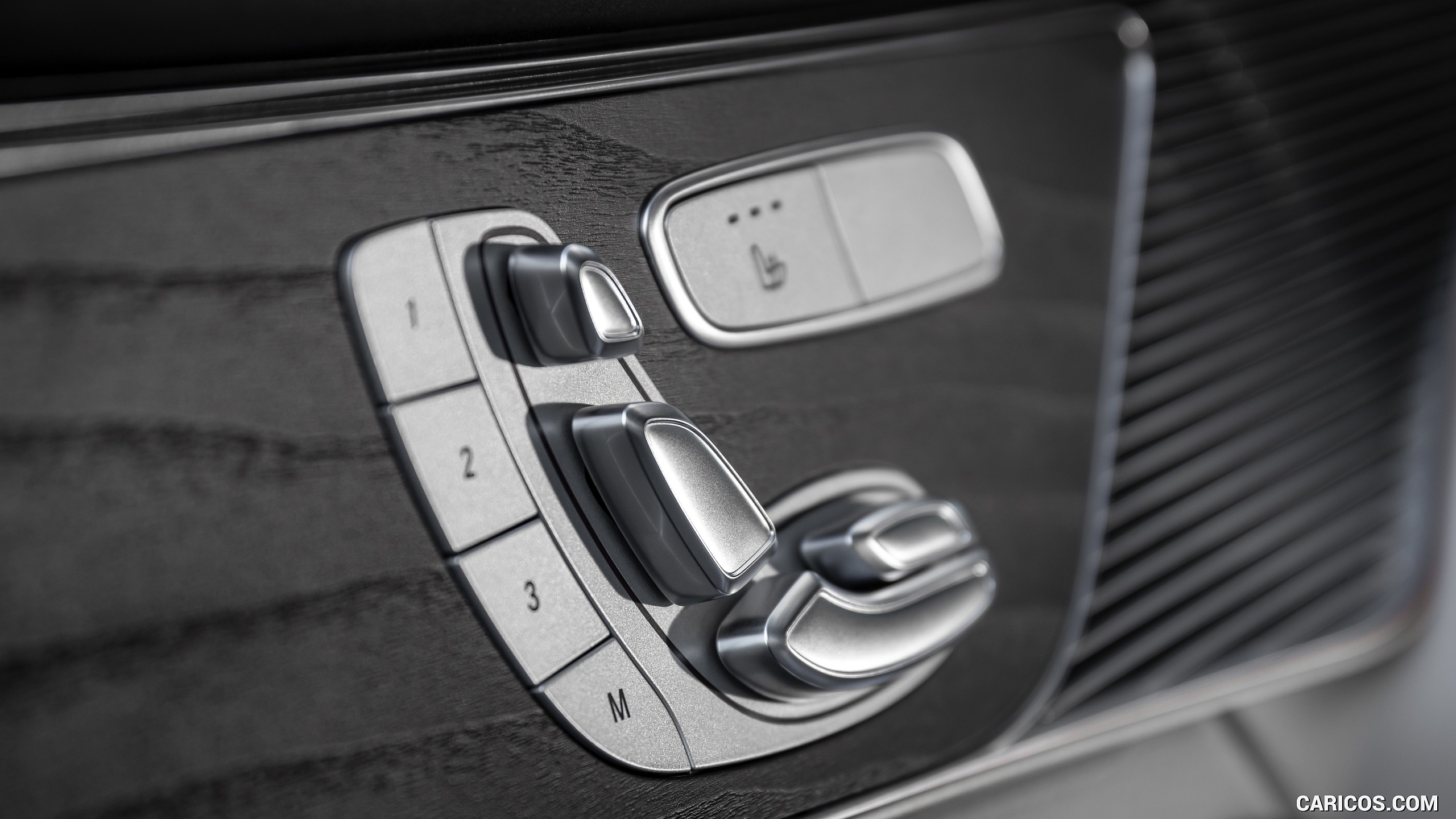 2020 Mercedes-Benz EQC (Black) - Interior, Detail, #292 of 398