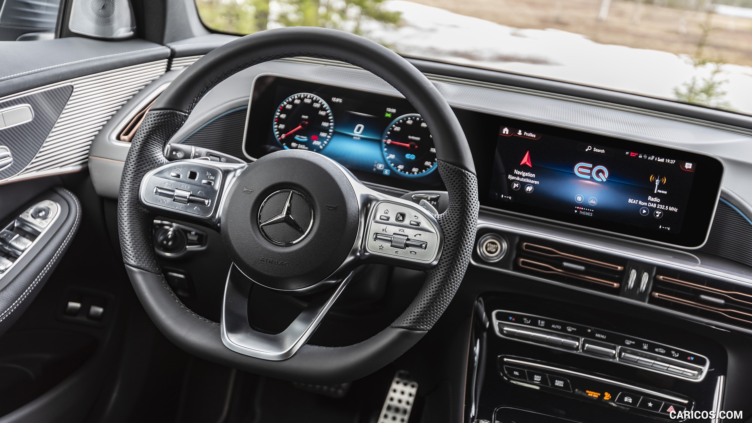 2020 Mercedes-Benz EQC (Gray) - Interior, #232 of 398