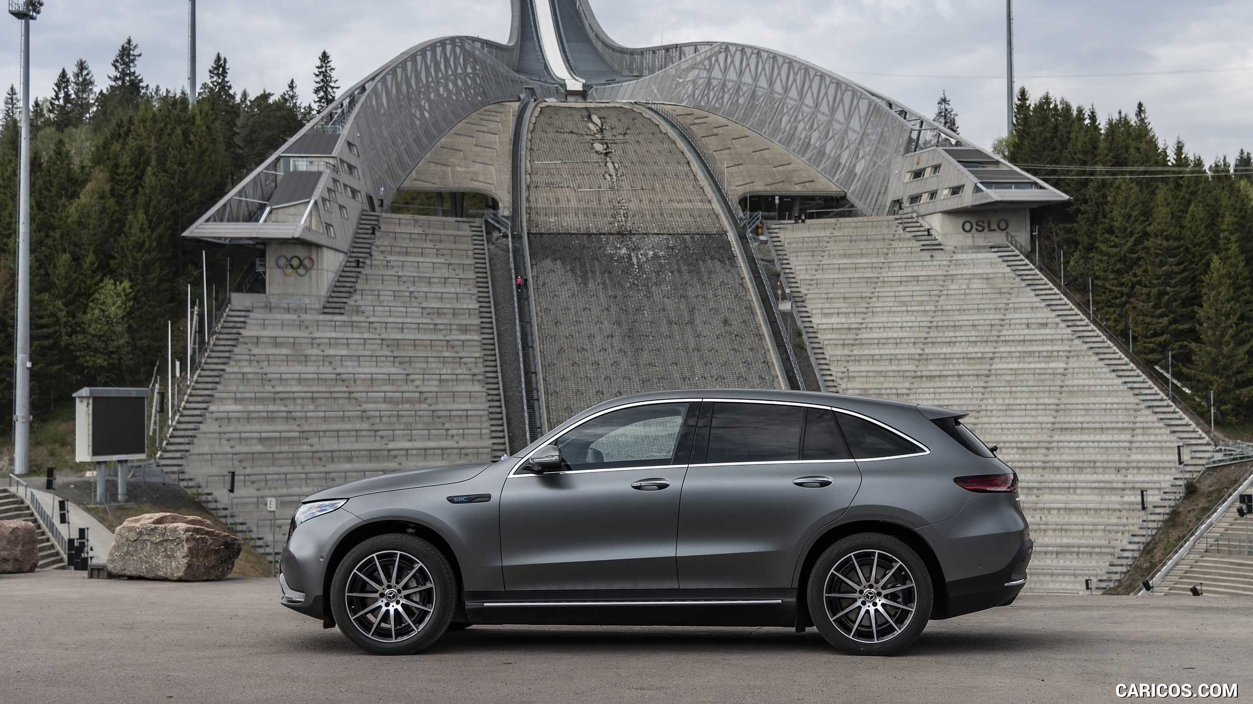 2020 Mercedes-Benz EQC (Gray) - Side, #200 of 398