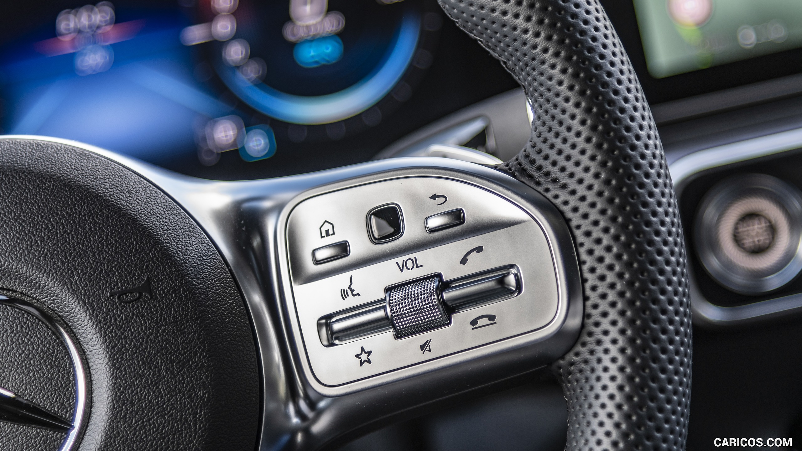 2020 Mercedes-Benz EQC (White) - Interior, Steering Wheel, #381 of 398