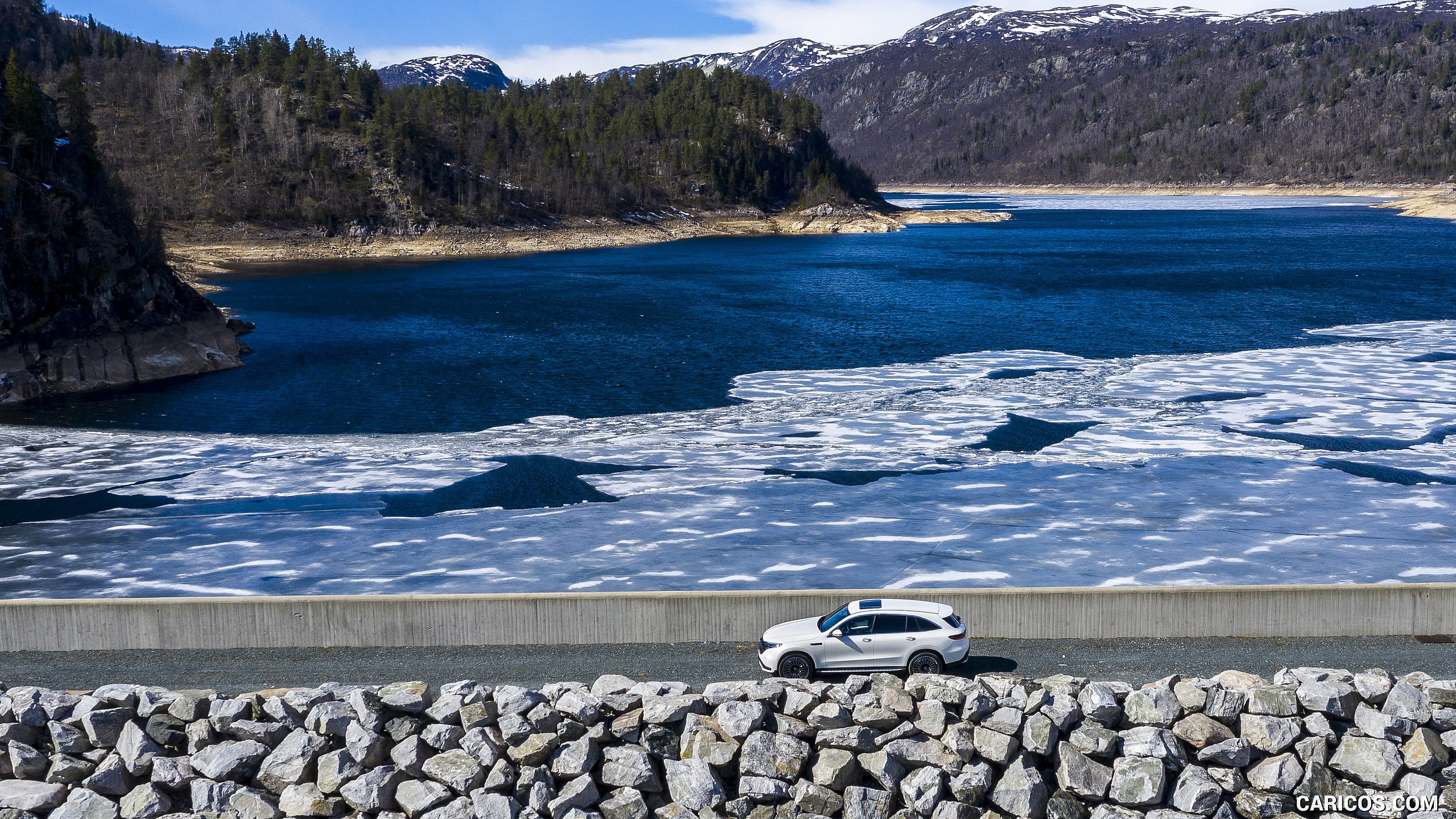 2020 Mercedes-Benz EQC (White) - Side, #339 of 398