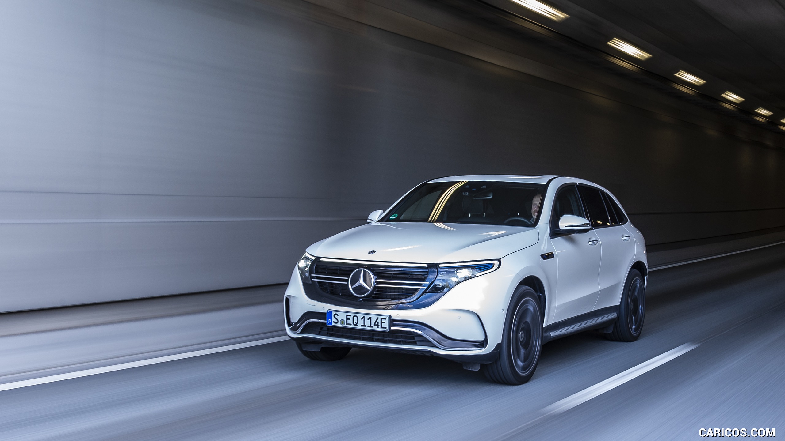 2020 Mercedes Benz Eqc White Front Three Quarter Caricos 3688