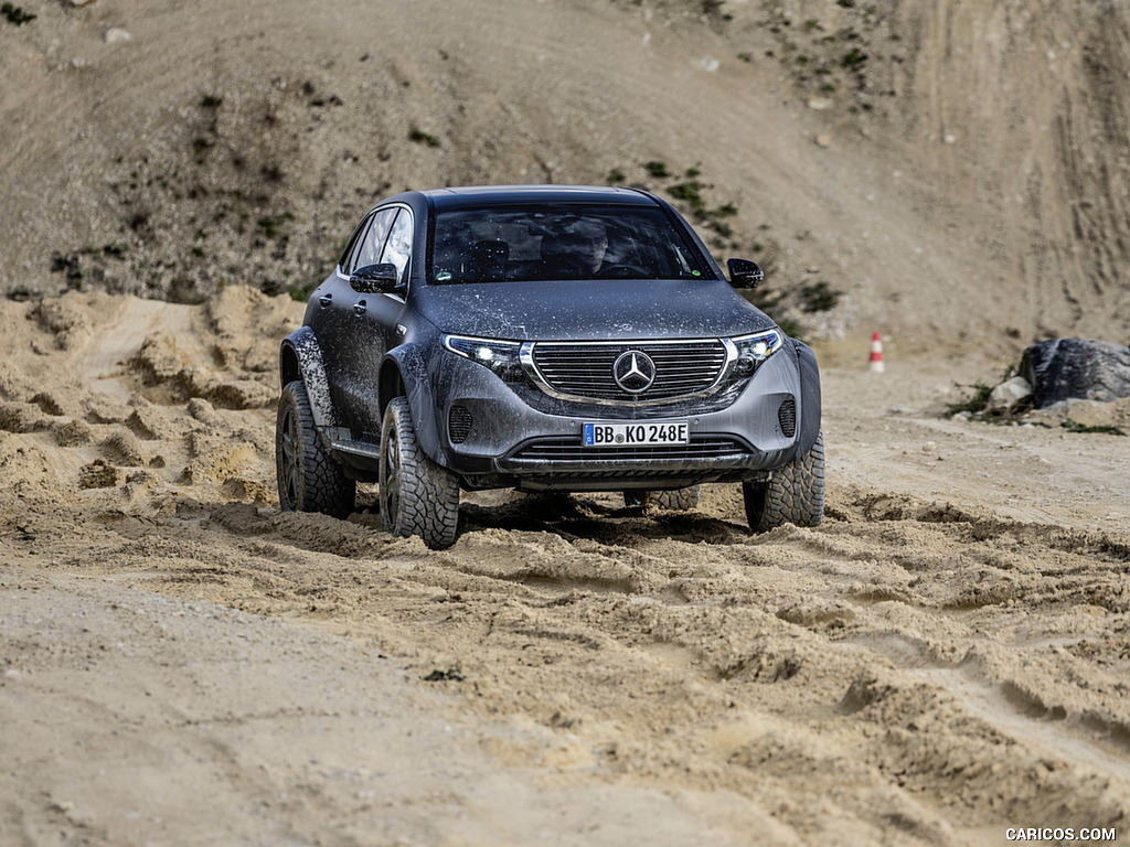 2020 Mercedes-Benz EQC 4x4² Concept - Front