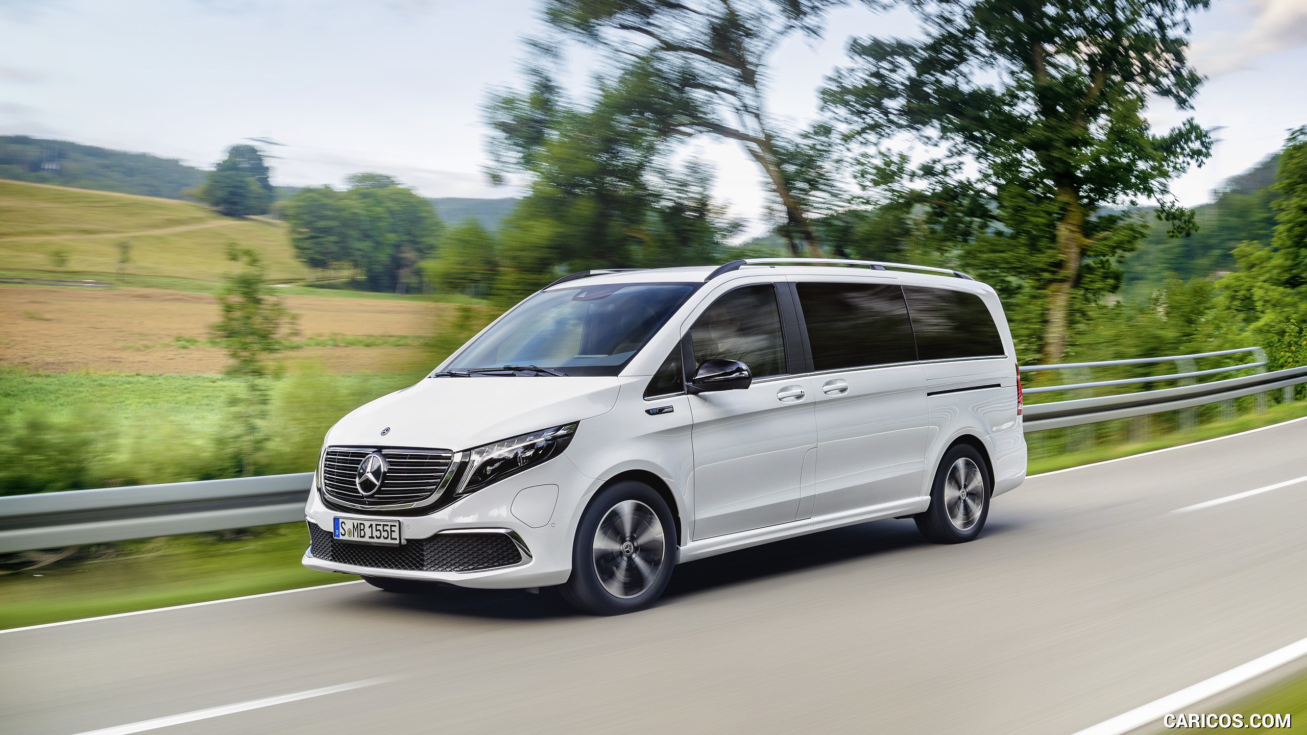 2020 Mercedes-Benz EQV 300 (Color: Mountain Crystal White Metallic ...