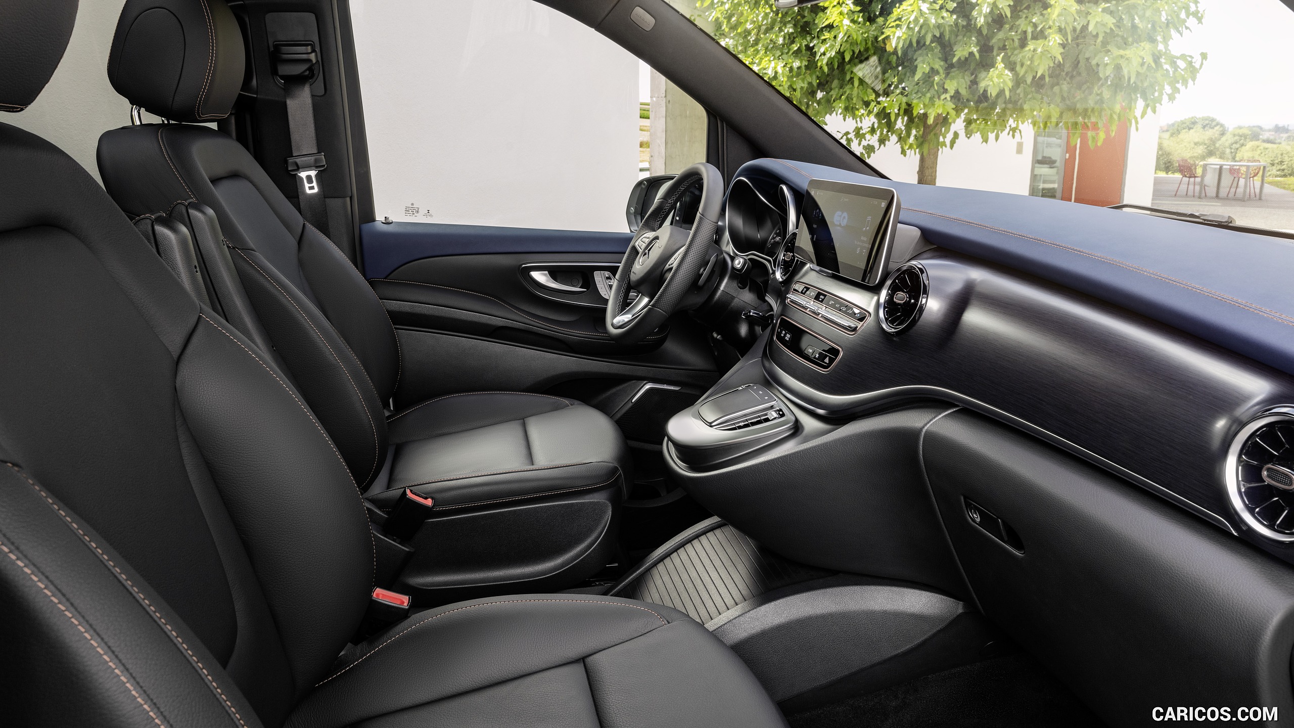 2020 Mercedes-Benz EQV 300 - Interior, Seats, #28 of 43
