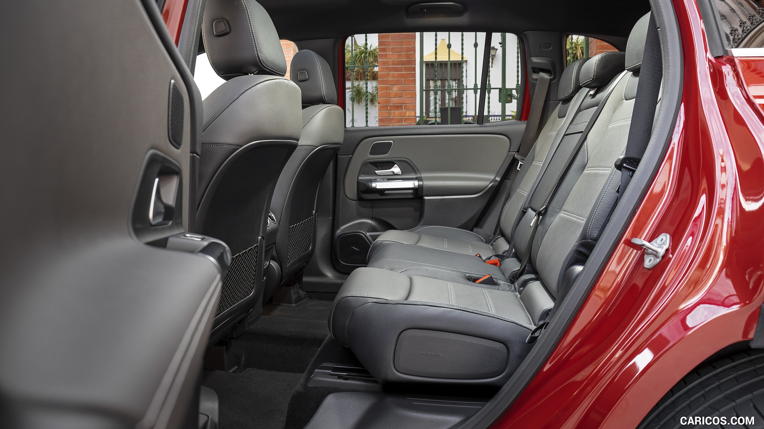 2020 Mercedes-Benz GLB - Interior, Rear Seats, #140 of 186