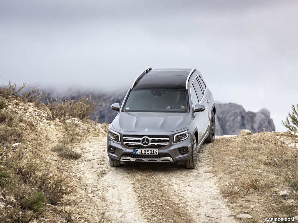 2020 Mercedes-Benz GLB 200 d 4MATIC (Color: Mountain Gray Metallic) - Off-Road